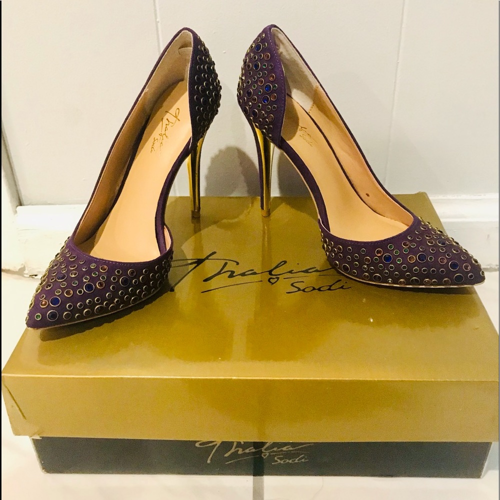 Purple studded heels 👠